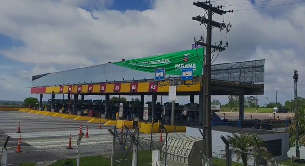 Maioria dos contratos com concessionárias do Paraná foi encerrado no final de novembro, após 24 anos — Foto: Dulcinéia Novaes/RPC