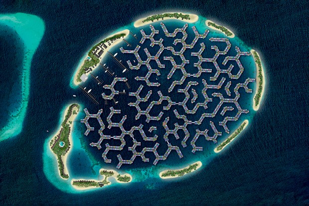 Além do Vale - Ameaçadas de submergir com o aquecimento global, as Ilhas Maldivas investem em uma cidade flutuante (Foto: Divulgação)