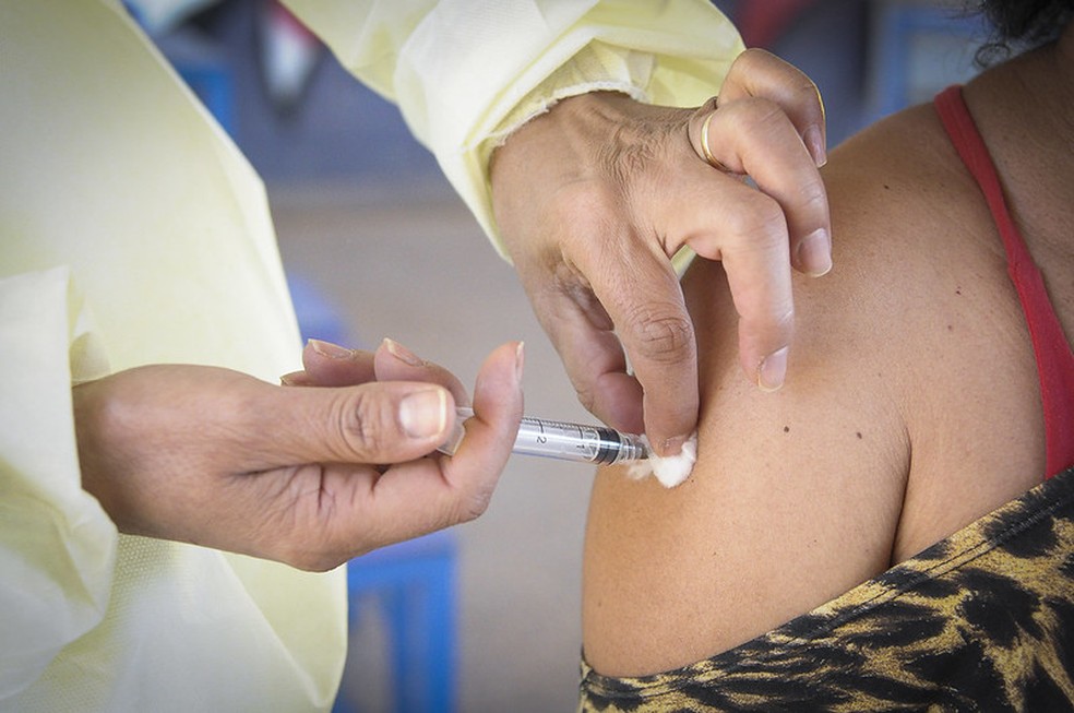 Vacinação contra Covid-19 no DF — Foto: Geovanna Albuquerque/Agência Saúde do DF