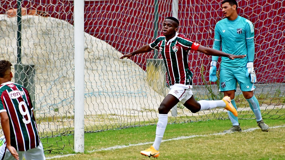 Naturalizado brasileiro, Metinho foi convocado pela primeira vez — Foto: Mailson Santana / Fluminense FC