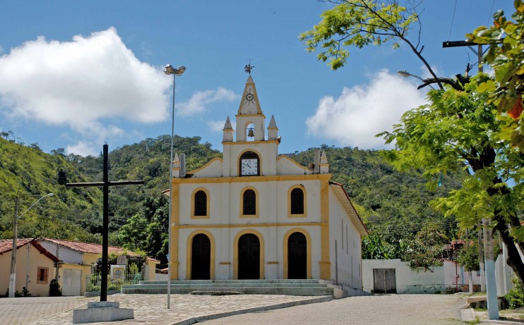 Adolescente de 17 anos é apreendido suspeito após tentar matar homem a facadas