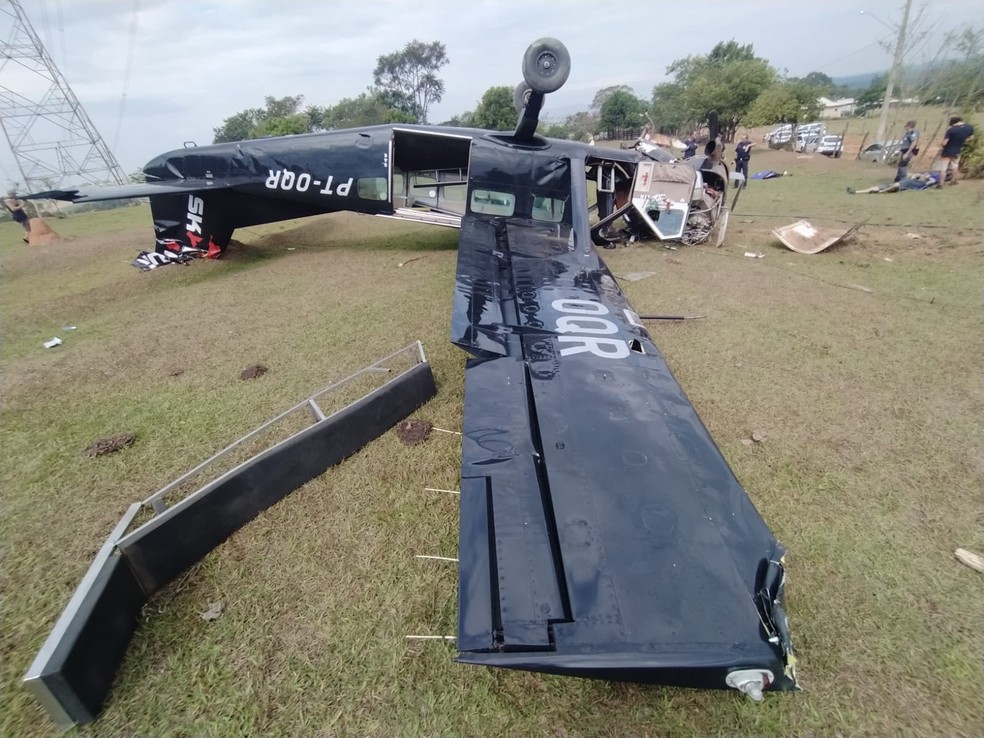 Avião caiu em Boituva, no interior de SP — Foto: Polícia Militar/Divulgação