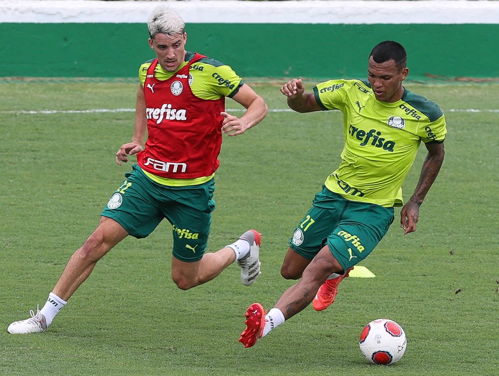 Com Covid, Piquerez e Veron não viajarão com o elenco do Palmeiras ao Mundial, mas podem ir depois