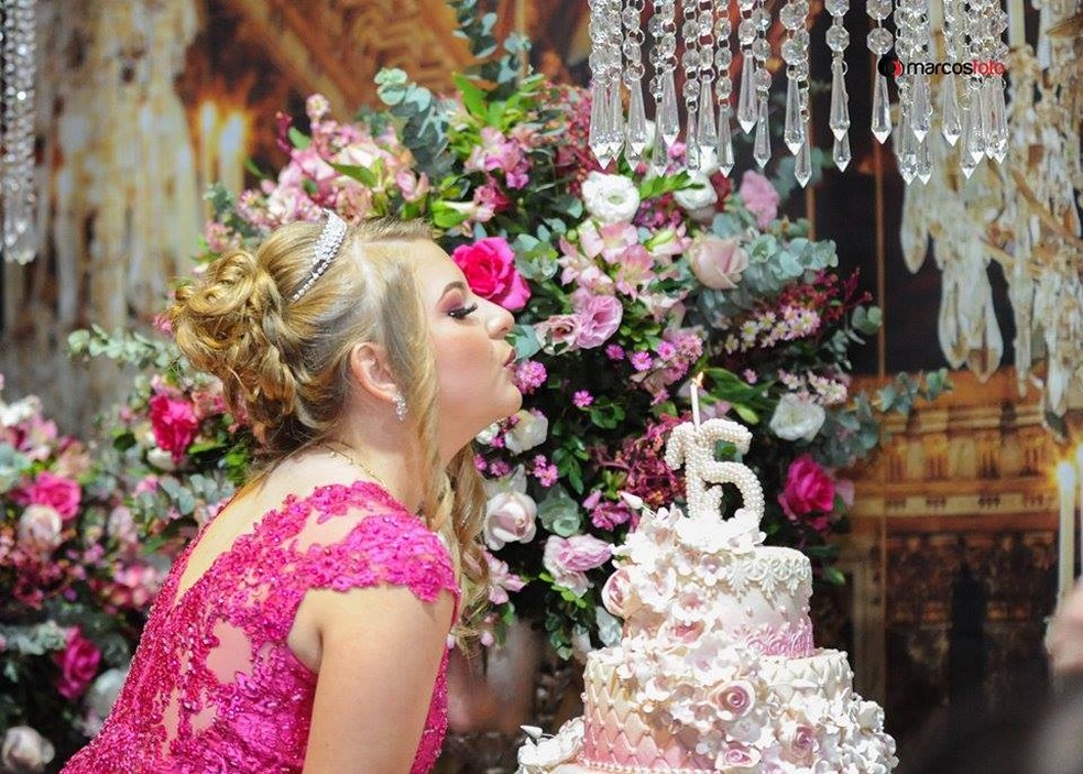 A nova festa ajudou a adolescente a superar a decepção com a cerimônia dos cachorros-quentes — Foto: Divulgação/Natalia Itao Eventos