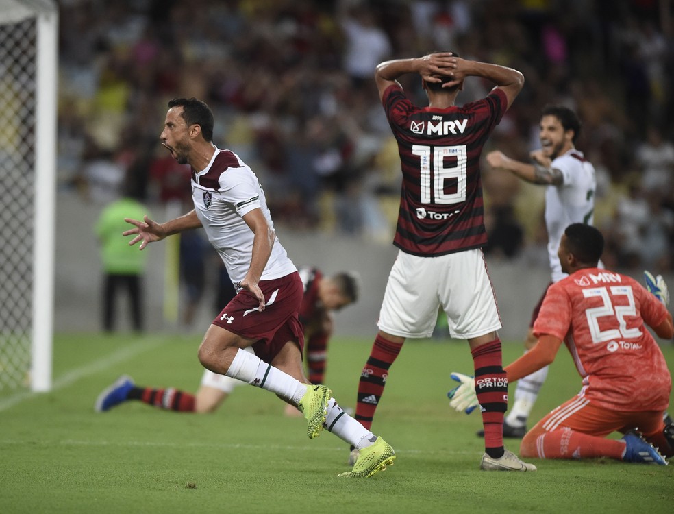Somando Vasco e Fluminense, Nenê soma três gols nos clássicos com o Flamengo — Foto: André Durão