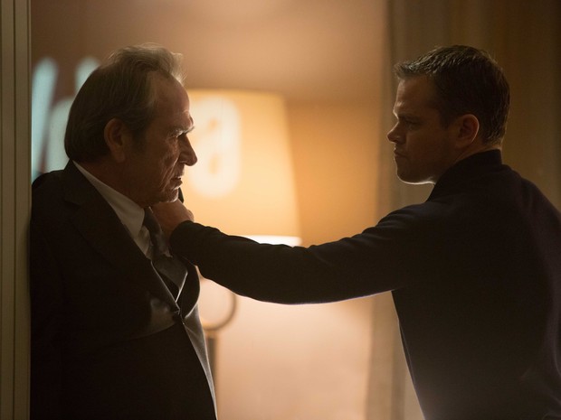 Tommy Lee Jones e Matt Damon em cena de &#39;Jason Bourne&#39; (Foto: Divulgação)