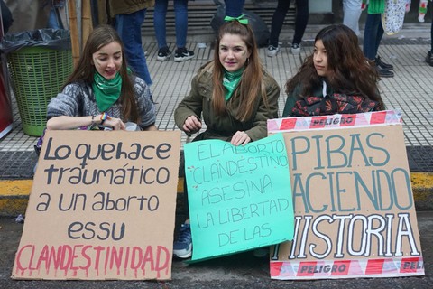Mulheres protestam em Genebra, na Suíça (Foto: Patricia Almeida)