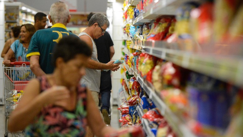 mercado-consumidor (Foto: Tânia Rêgo/Agência Brasil)