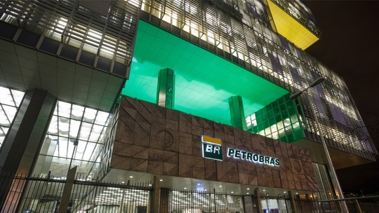 Conselho da Petrobras aprova proposta de reajuste de 44% na remuneração de executivos