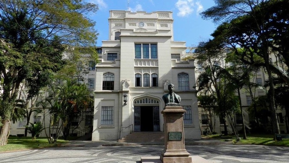 Fachada de um dos prédios da Faculdade de Medicina da USP  — Foto: Divulgação/FMUSP