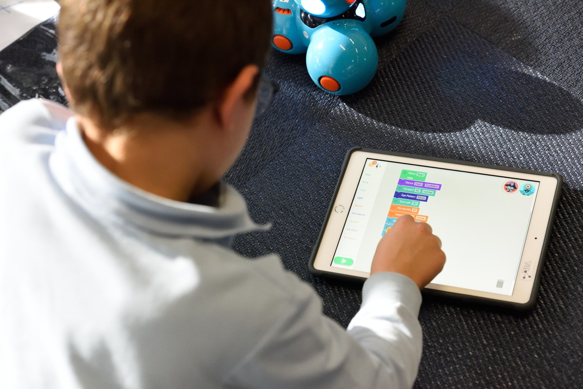 Apps para monitorar filho são seguros? Entenda coleta de dados e riscos