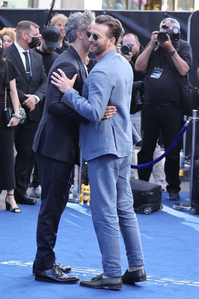 LONDON, ENGLAND - JUNE 13:  Taika Waititi and Chris Evans attend the "Lightyear" UK Premiere at Cineworld Leicester Square on June 13, 2022 in London, England. (Photo by Neil Mockford/FilmMagic) (Foto: FilmMagic)