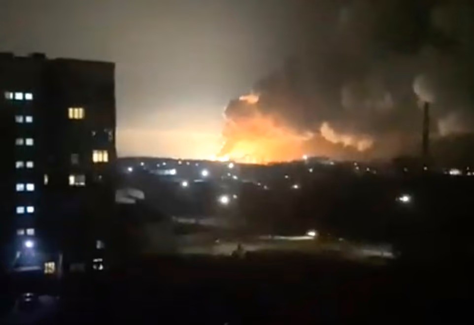 Explosões foram registradas na cidade de Kharkiv no começo da manhã desta quinta  (Foto: Reprodução e2w)