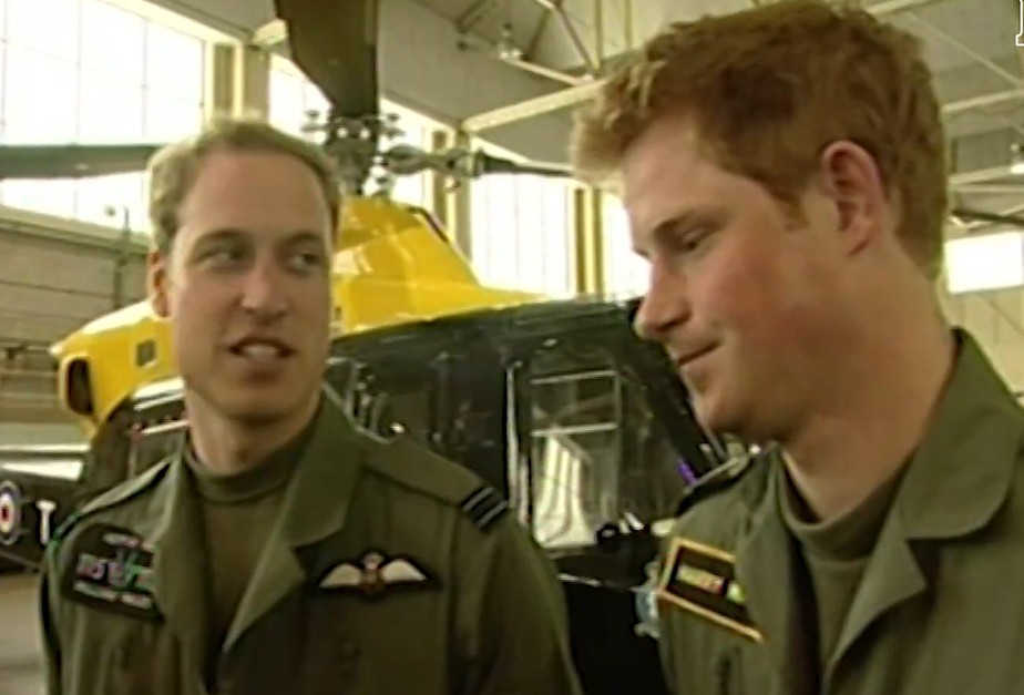 Príncipe William e príncipe Harry em 2009