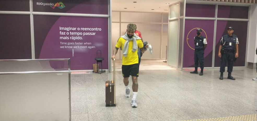 Desembarque do Flamengo Gabigol — Foto: Rodrigo Cerqueira