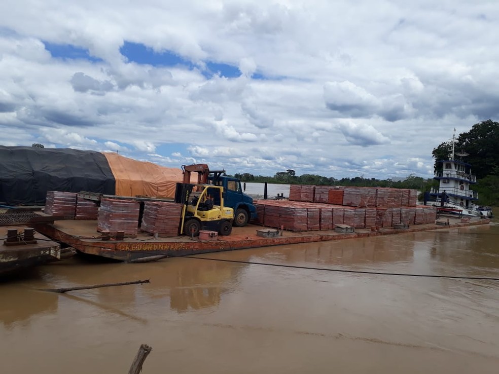 Navegação pode ficar cada vez mais difícil entre cidades no interior do Acre  — Foto: Catejane Santos/Arquivo pessoal 