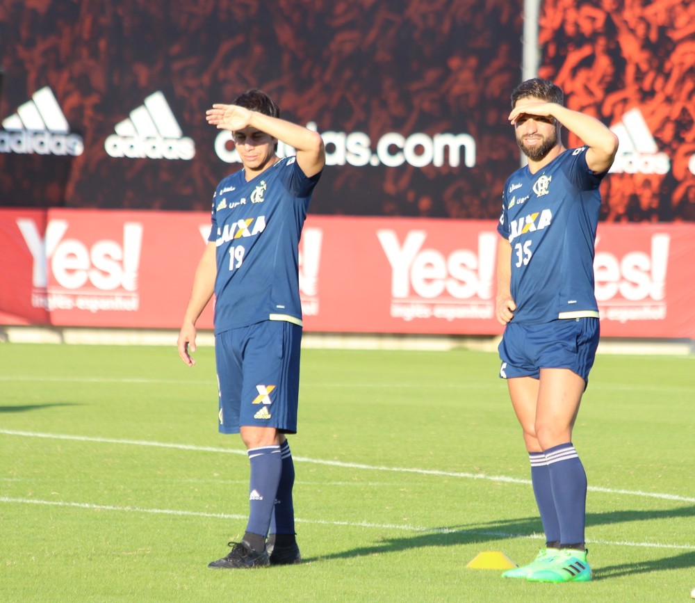 Conca e Diego trabalham com grupo, e Fla espera jogo-treino para testar dupla