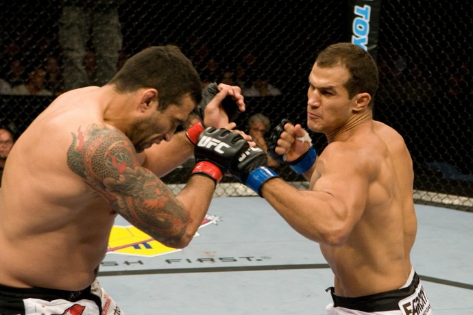 Junior Cigano Fabricio Werdum UFC 90 (Foto: Getty Images)