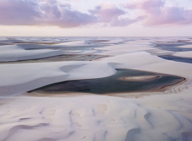 Os Lençóis Maranhenses são uma das paisagens apresentadas pelas lentes de Angelo Chiacchio (Foto: Reprodução / Google Arts and Culture)