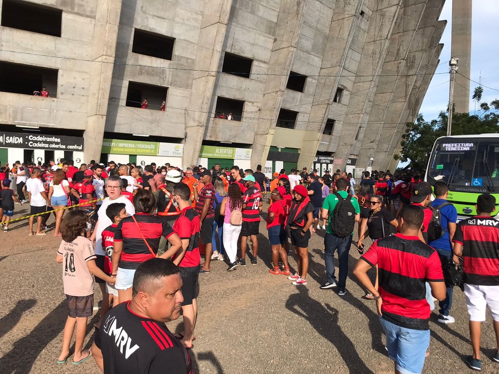 Altos x Flamengo, torcida  — Foto: Arthur Ribeiro/ge Piauí 