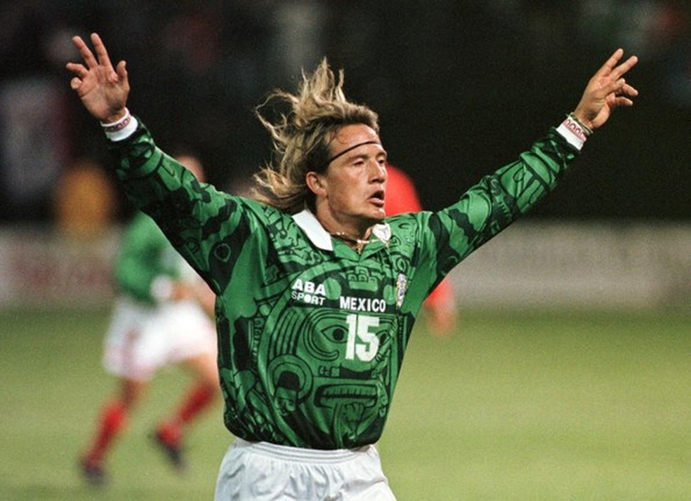 Hernández era o craque do México em 1997 — Foto: Reprodução / Telemundo Deportes