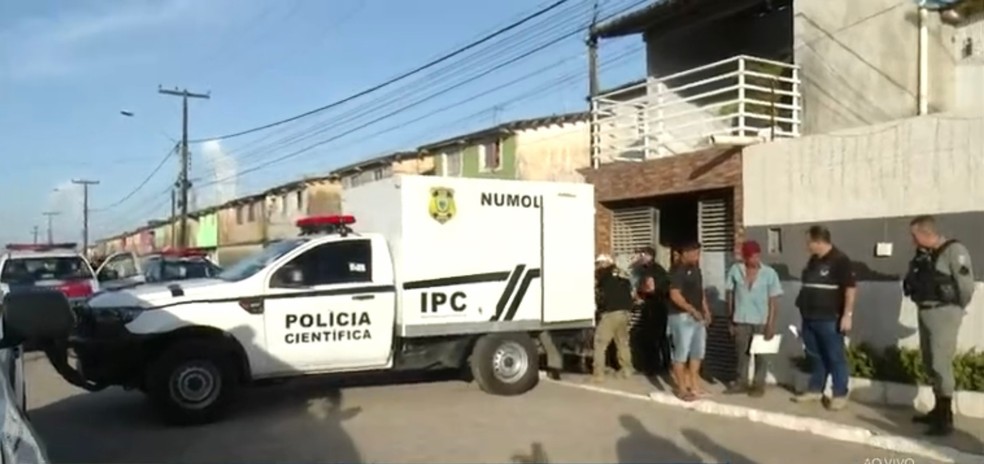 Quatro pessoas são mortas a tiros dentro de uma casa, em Pedras de Fogo — Foto: Reprodução/TV Cabo Branco