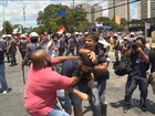 Manifestantes pró e contra Lula se enfrentam diante de fórum em SP