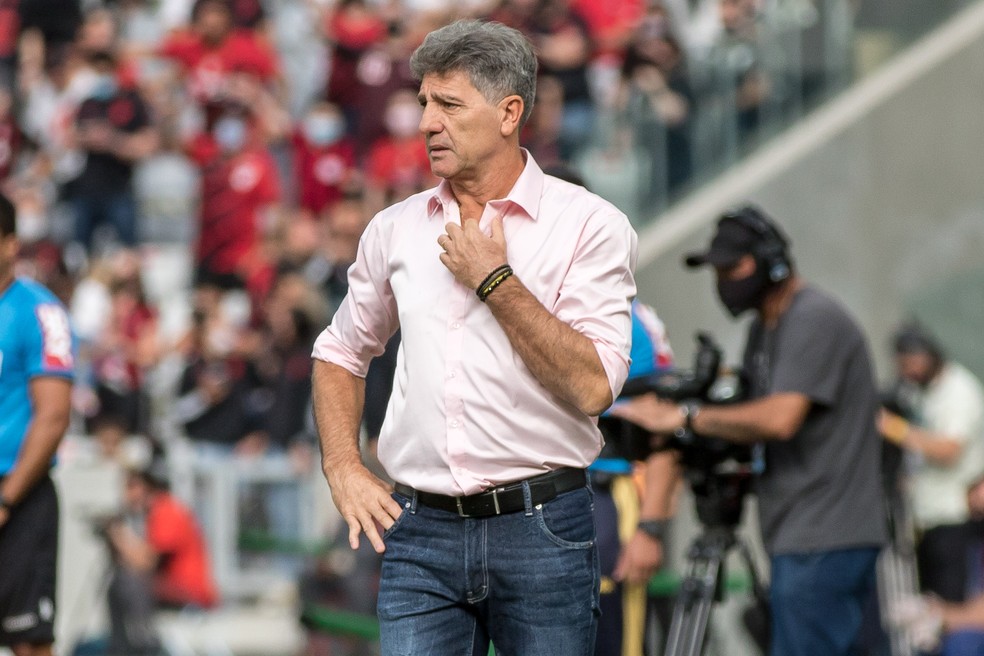 No comando do Flamengo, Renato Gaúcho só repetiu escalação três vezes