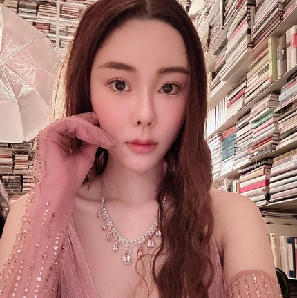 A influenciadora digital Abby Choi foi assassinada em Hong Kong — Foto: Instagram / Reprodução
