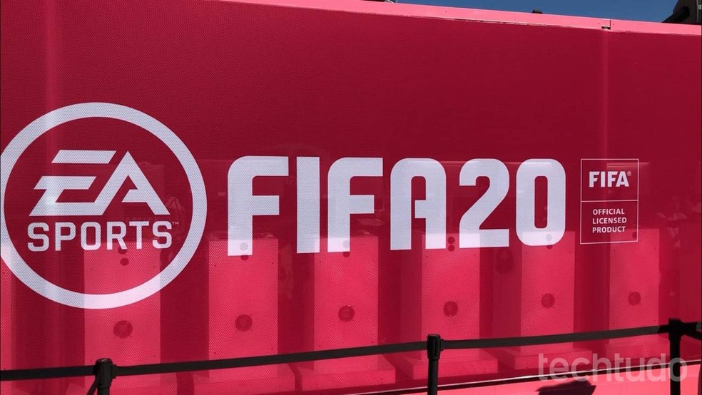 Cinco vantagens do FIFA 20 em relação ao PES 2020 — Foto: Marlon Câmara/TechTudo