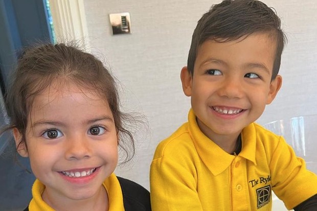 Mateo e Eva, filhos gêmeos de Cristiano Ronaldo (Foto: Reprodução / Instagram)