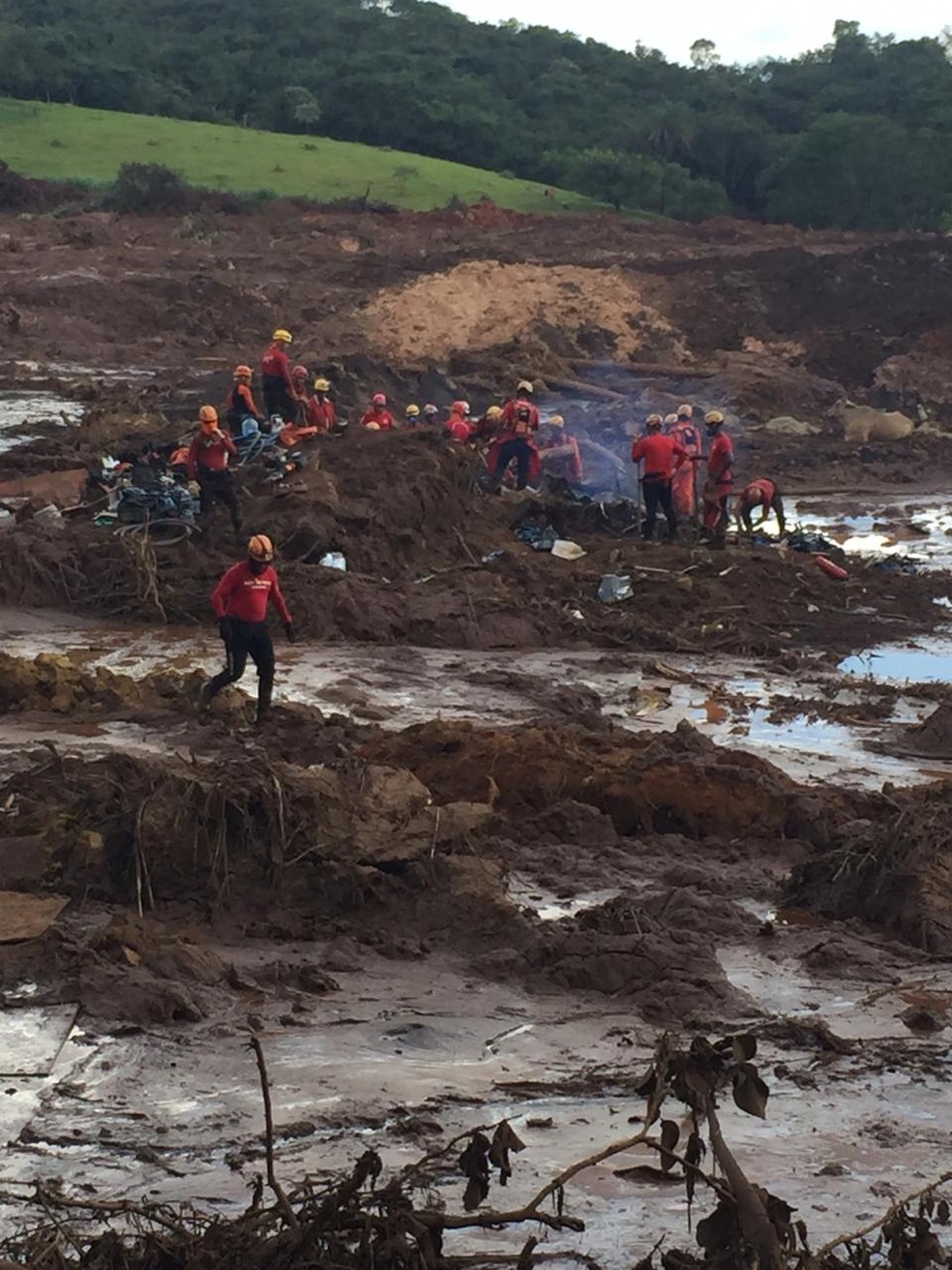 f1ab3e94 c767 4596 bca3 e54b4cdf24a7 - Refeitório e pousada foram arrastados por lama em Brumadinho; 60 mortes são confirmadas