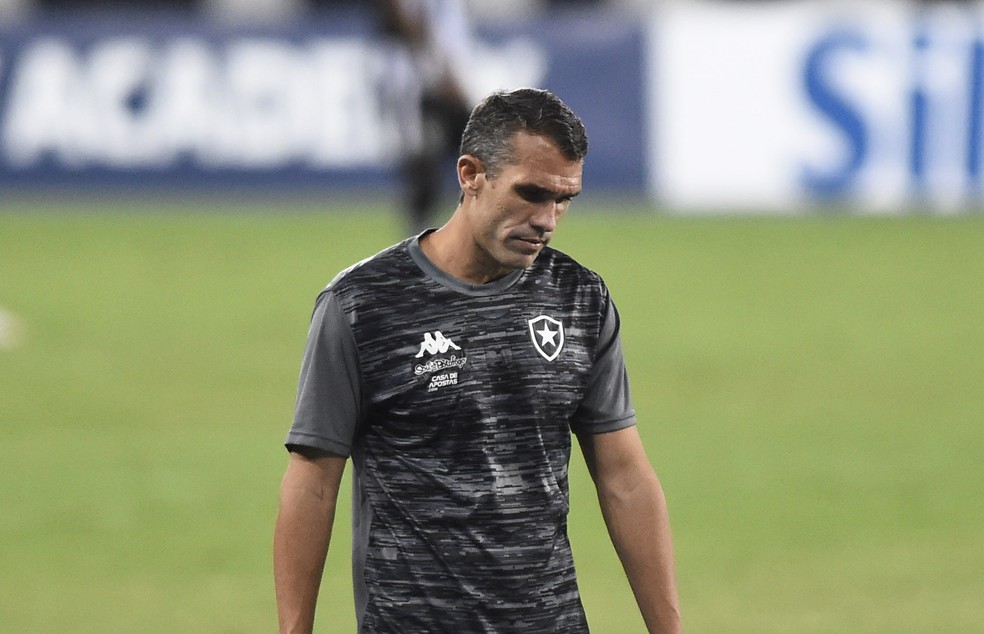 Bruno Lazaroni em sua passagem pelo Botafogo � Foto: Andr� Dur�o/ge