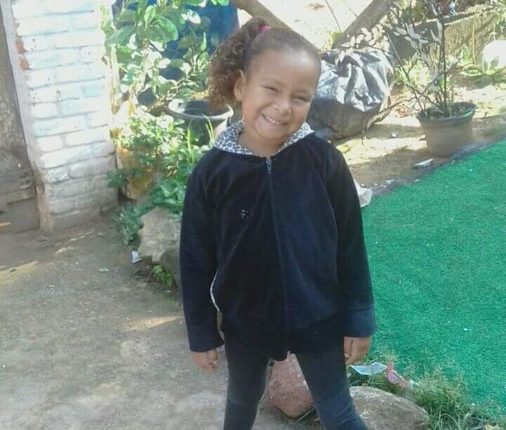 Kauani Cristhiny, de 6 anos, desaparece em MongaguÃ¡, SP â€” Foto: Arquivo Pessoal