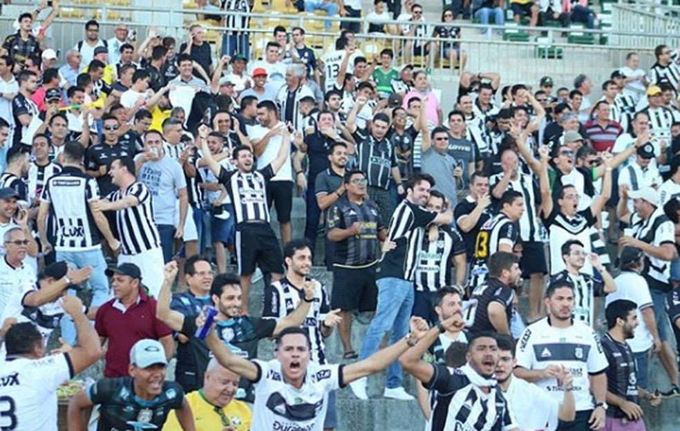 Torcida do Treze no Estádio Amigão — Foto: Ramon Smith/Treze