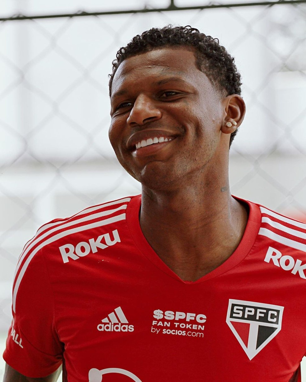 Arboleda no treino do São Paulo — Foto: São Paulo FC
