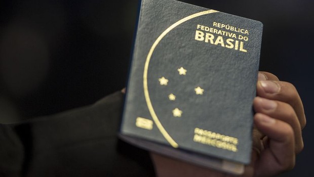 Passaporte brasileiro  (Foto: Marcelo Camargo/Agência Brasil)
