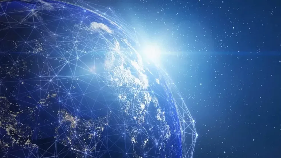 Não existe atualmente nenhum serviço ou instituição, pública ou privada, que não esteja conectada à internet. Por isso, qualquer falha deixaria a humanidade em uma posição extremamente vulnerável — Foto: Getty Images via BBC News Brasil