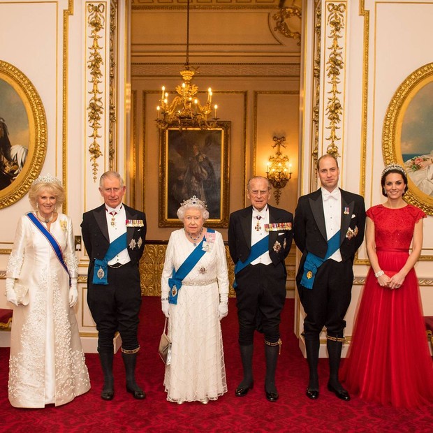 A família real (Foto: reprodução/Instagram)