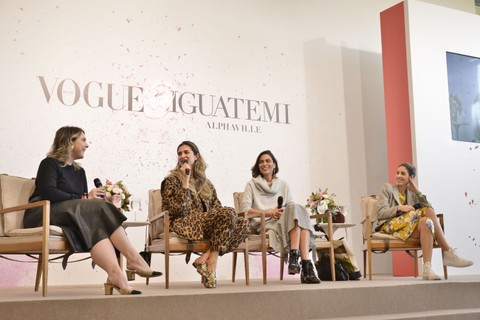 No palco para o talk: Vivian Sotocórno, Barbara Migliori, Maria Rita Alonso e Paula Merlo (Foto: João Sal)