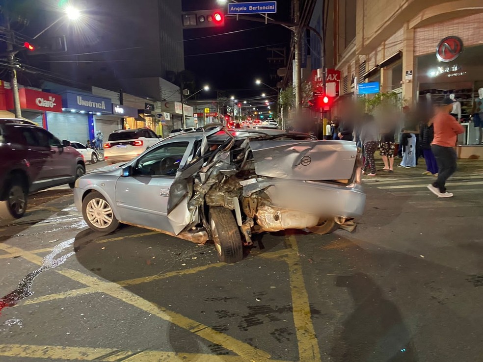 Colisão aconteceu na Avenida Rui Barbosa — Foto: Arquivo pessoal