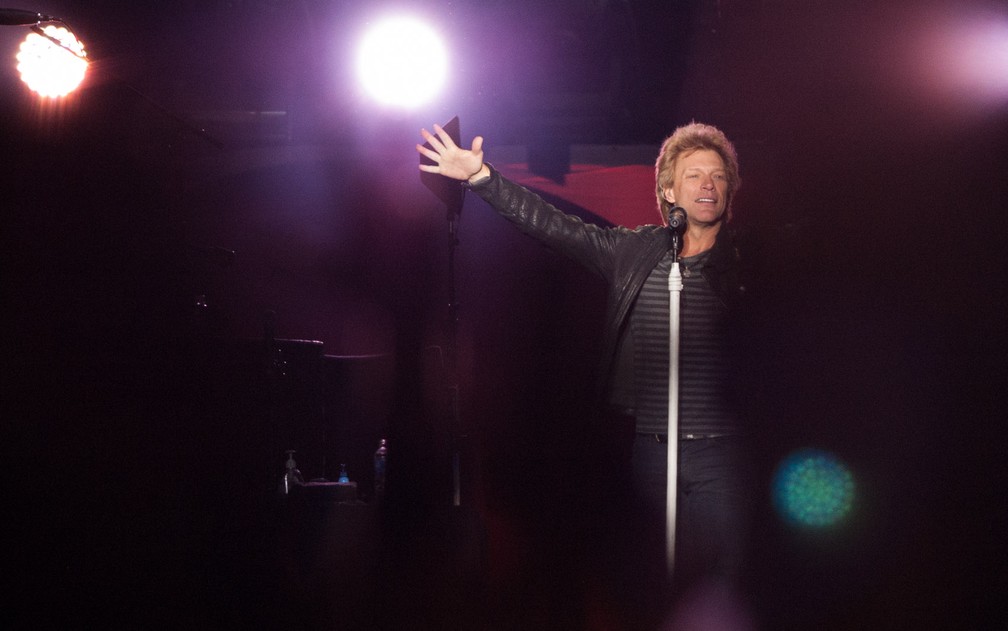 Jon Bon Jovi durante apresentação no Estádio do Morumbi, em Sâo Paulo, em setembro de 2013 — Foto: Fábio Tito/G1