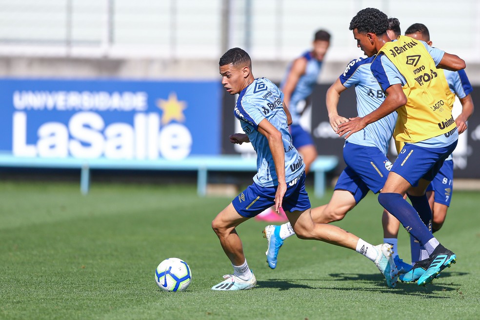 Aos 20 anos, Patrick ainda tenta se firmar no Gr&ecirc;mio &mdash; Foto: Lucas Uebel / Gr&ecirc;mio FBPA