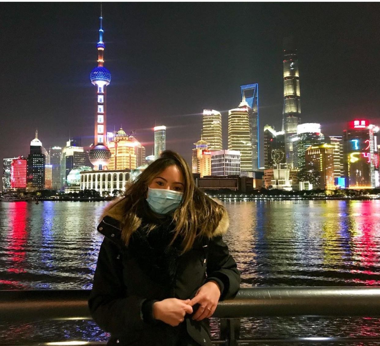 Maria Kuisa em sua última noite em Xangai (Foto: Acervo pessoal)