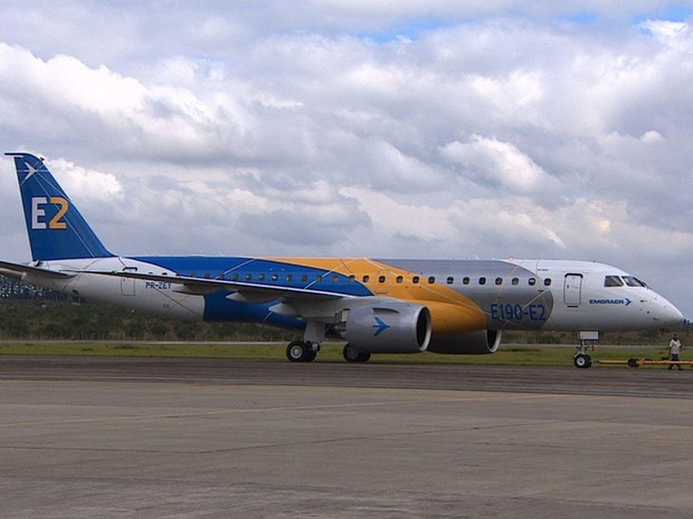 E190 E2 fez o primeiro voo teste no dia 23 de maio do ano passado â€” Foto: ReproduÃ§Ã£o/TV Vanguarda