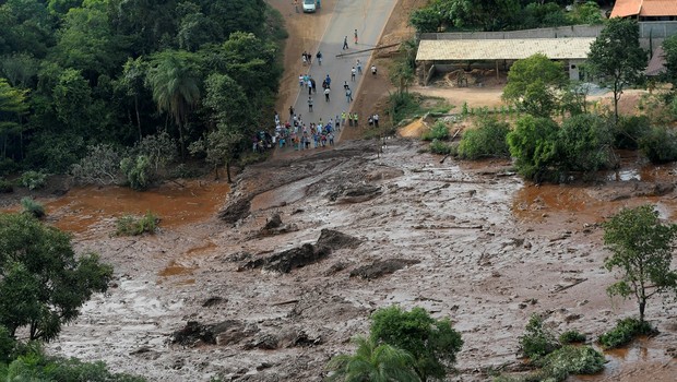 Vista aérea do rompimento da barragem de Feijão, da Vale, em Brumadinho (MG) (Foto: REUTERS/Washington Alves)