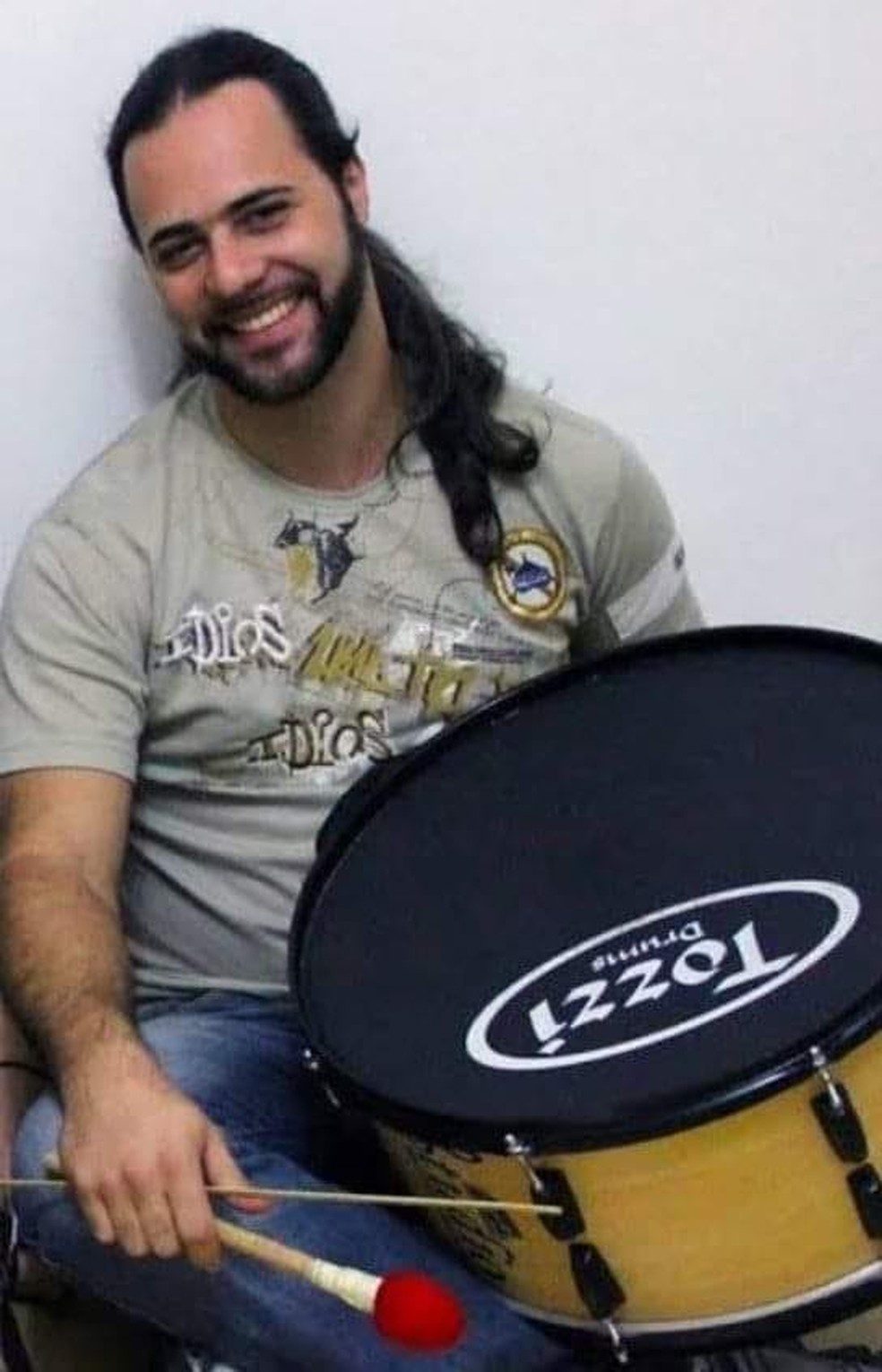 Rodrigo Donato tinha 39 anos e foi secretário de Cultura de Ourinhos entre os anos de 2017 e 2018  — Foto: Facebook/ reprodução 