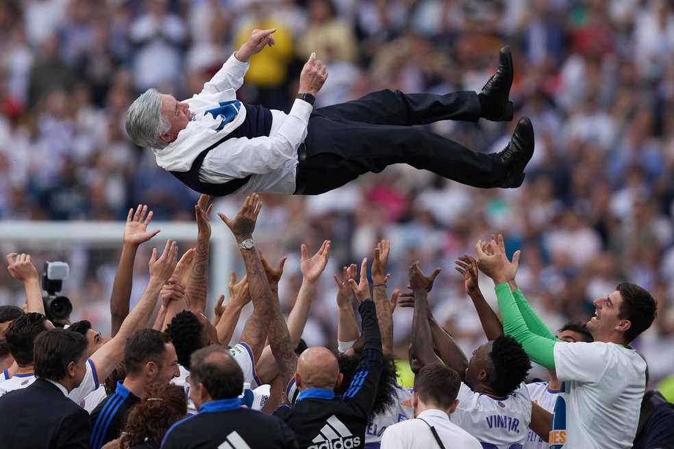 Carlo Ancelotti é adorado pelo atual elenco do Real Madrid — Foto: Getty Images