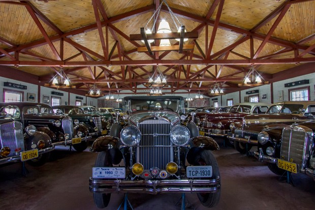 Os centenários carros de Og (Foto: Rogério Albuquerque)