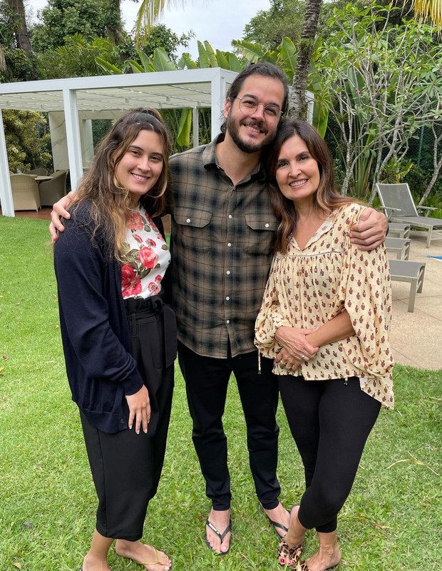 Fátima Bernardes e a filha Bia Bonemer no aniversário de Túlio Gadêlha (Foto: Reprodução/Instagram)